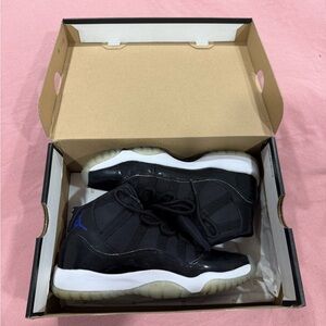 Jordan Space Jam 11s
